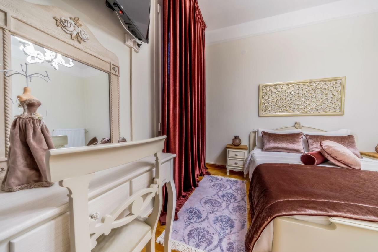 Acropolis Deluxe Apt.